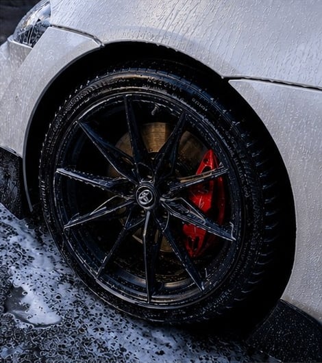 Detailed wheel and brake caliper